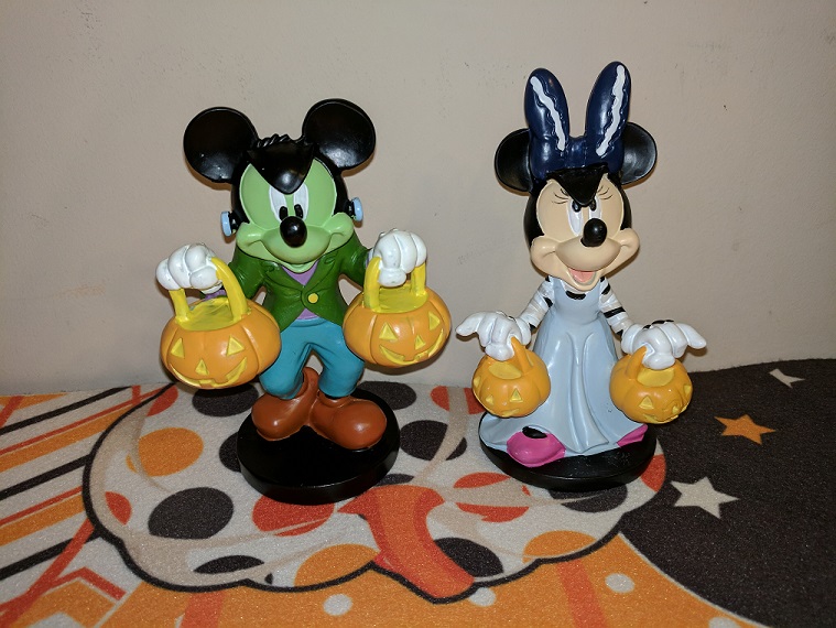 Mickey & Minnie