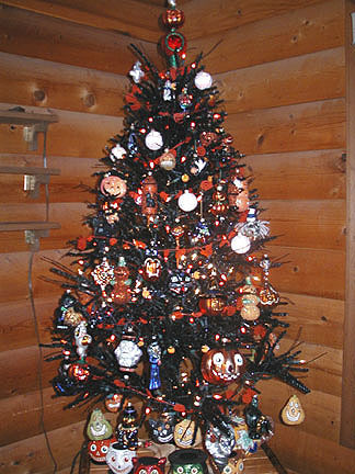 Halloween tree.jpg